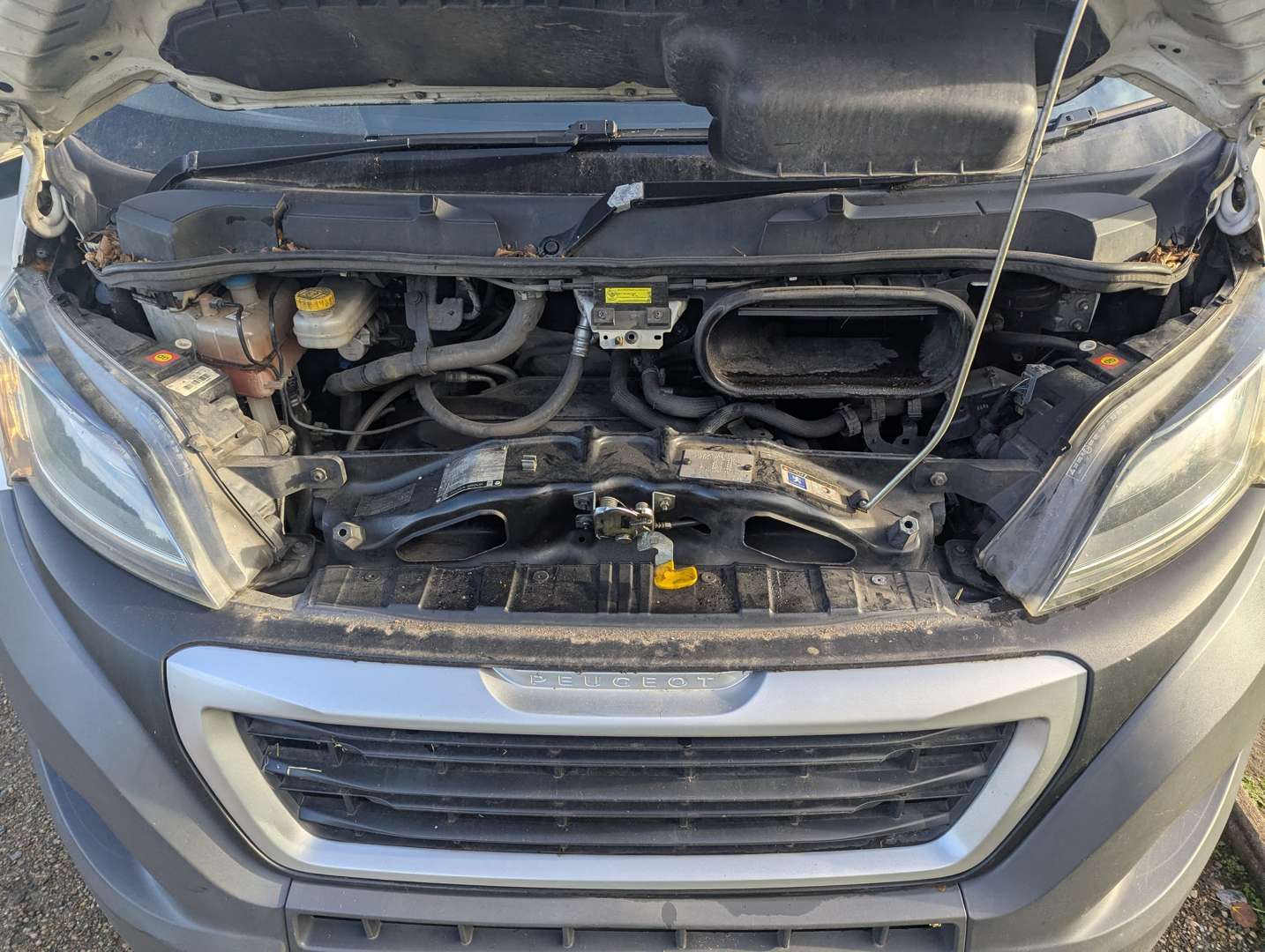 <p>2016 PEUGEOT BOXER AMBULANCE L3H2</p>