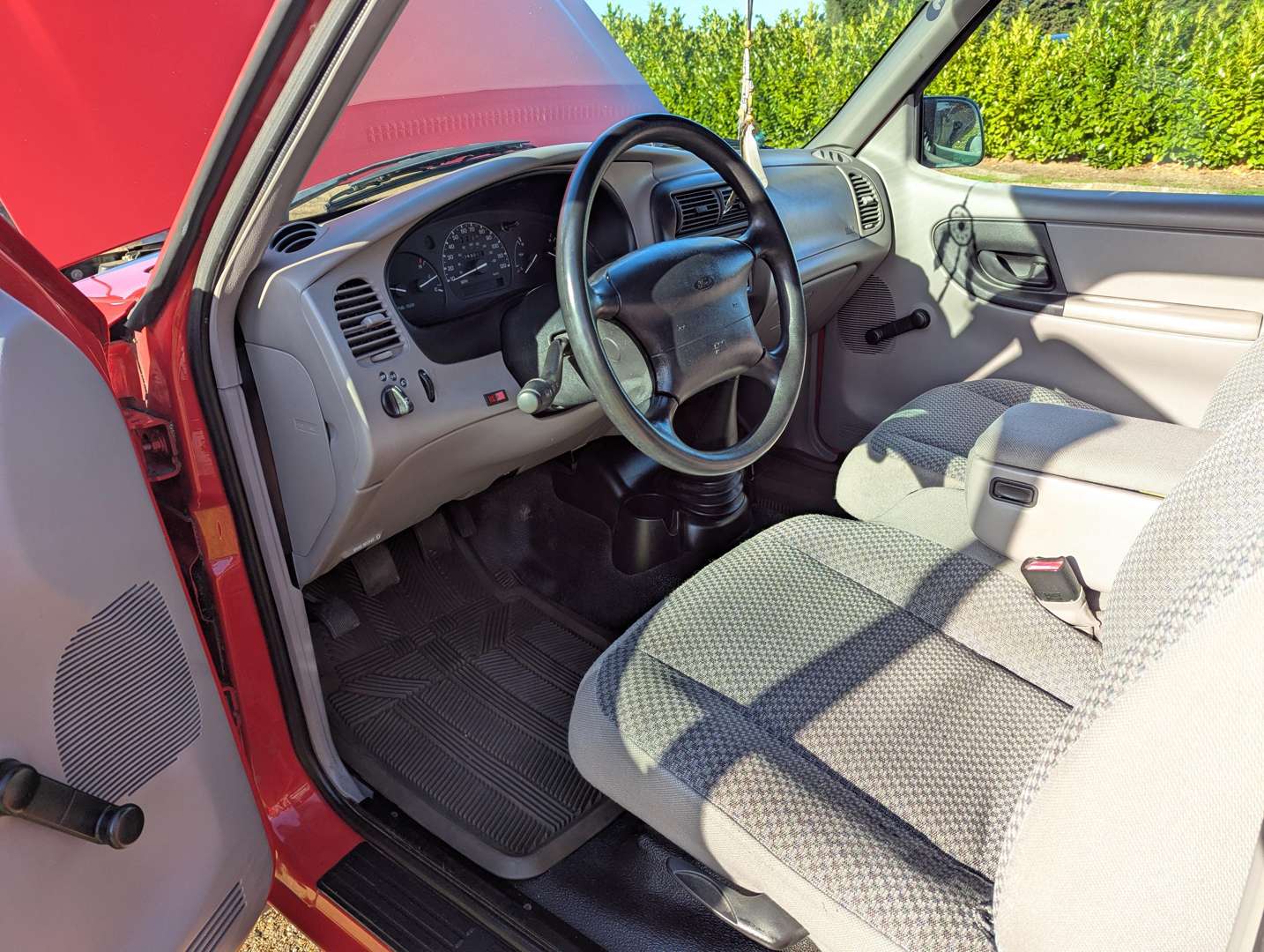 <p>1999 FORD RANGER LHD</p>