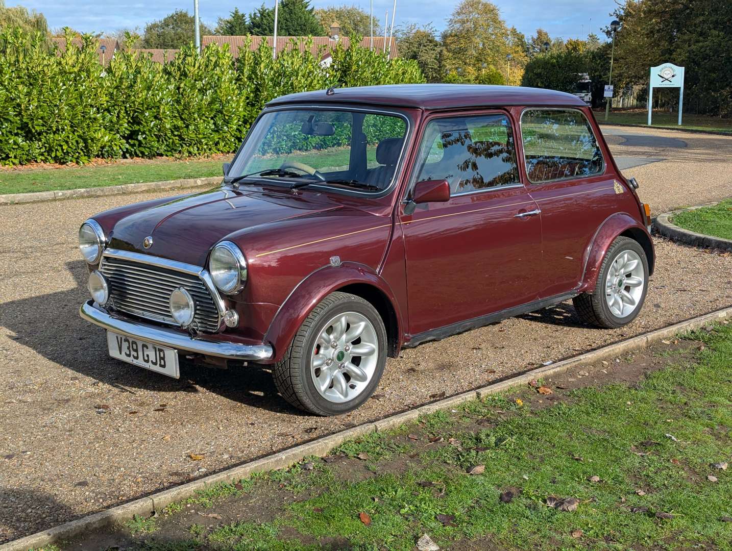 <p>1999 ROVER MINI COOPER 40TH ANNIVERSARY</p>