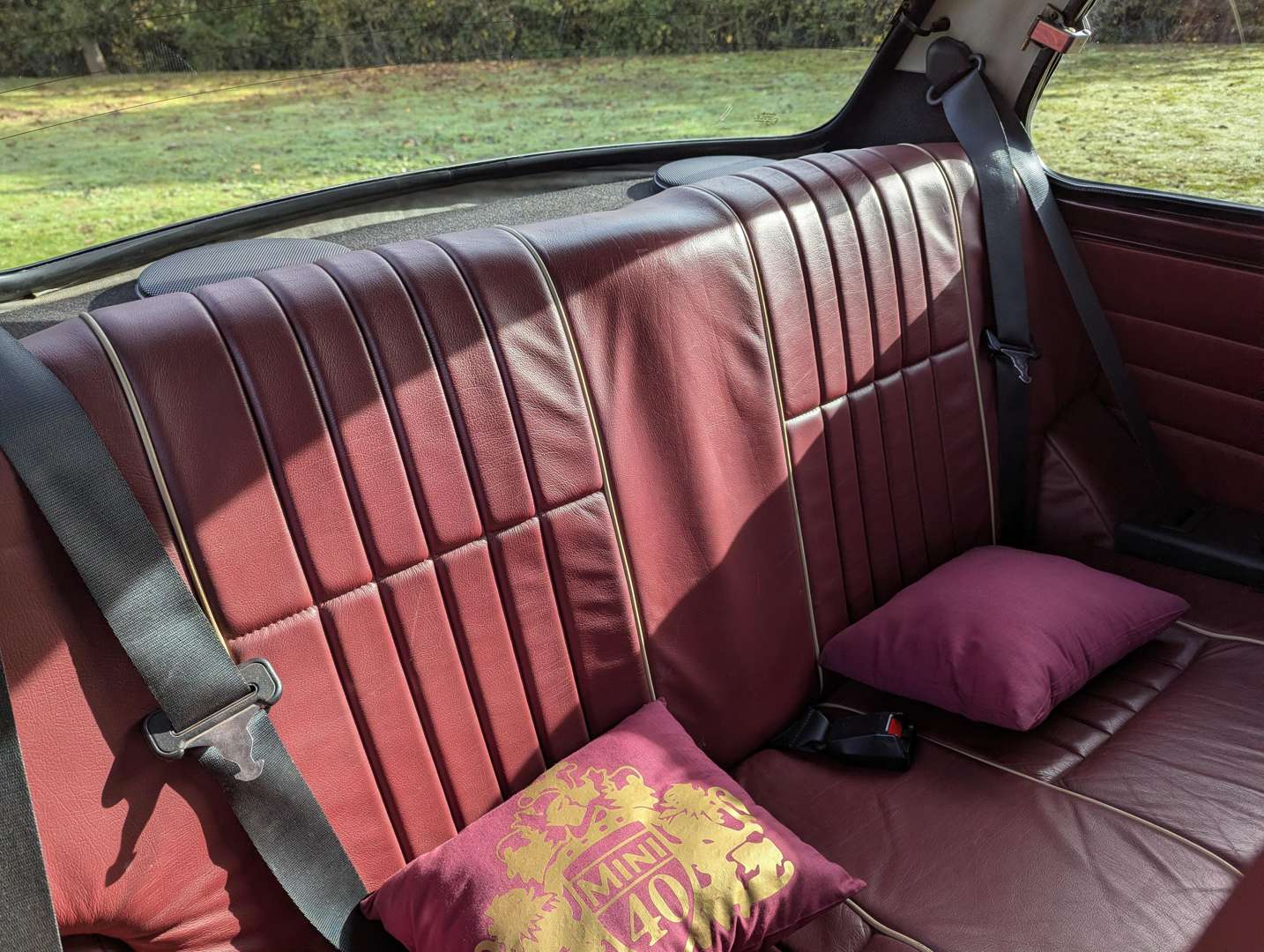 <p>1999 ROVER MINI COOPER 40TH ANNIVERSARY</p>