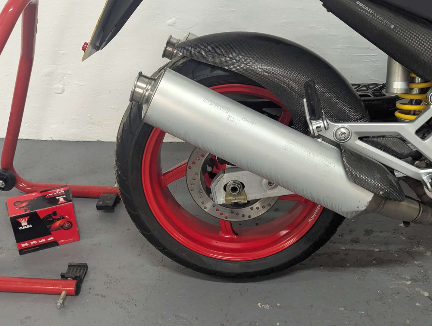 <p>2002 DUCATI S4 MONSTER</p>