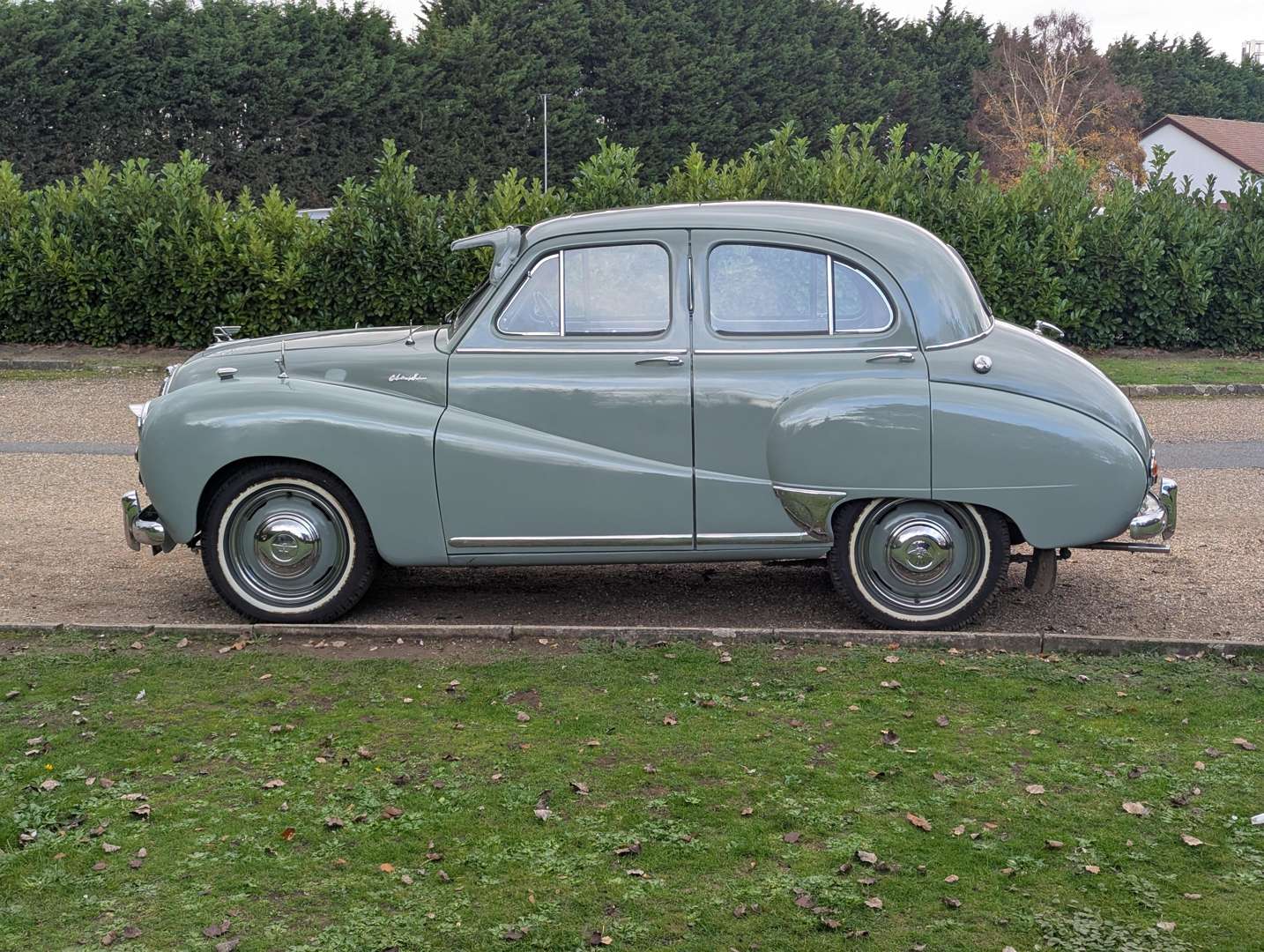 <p>1953 AUSTIN SOMERSET</p>