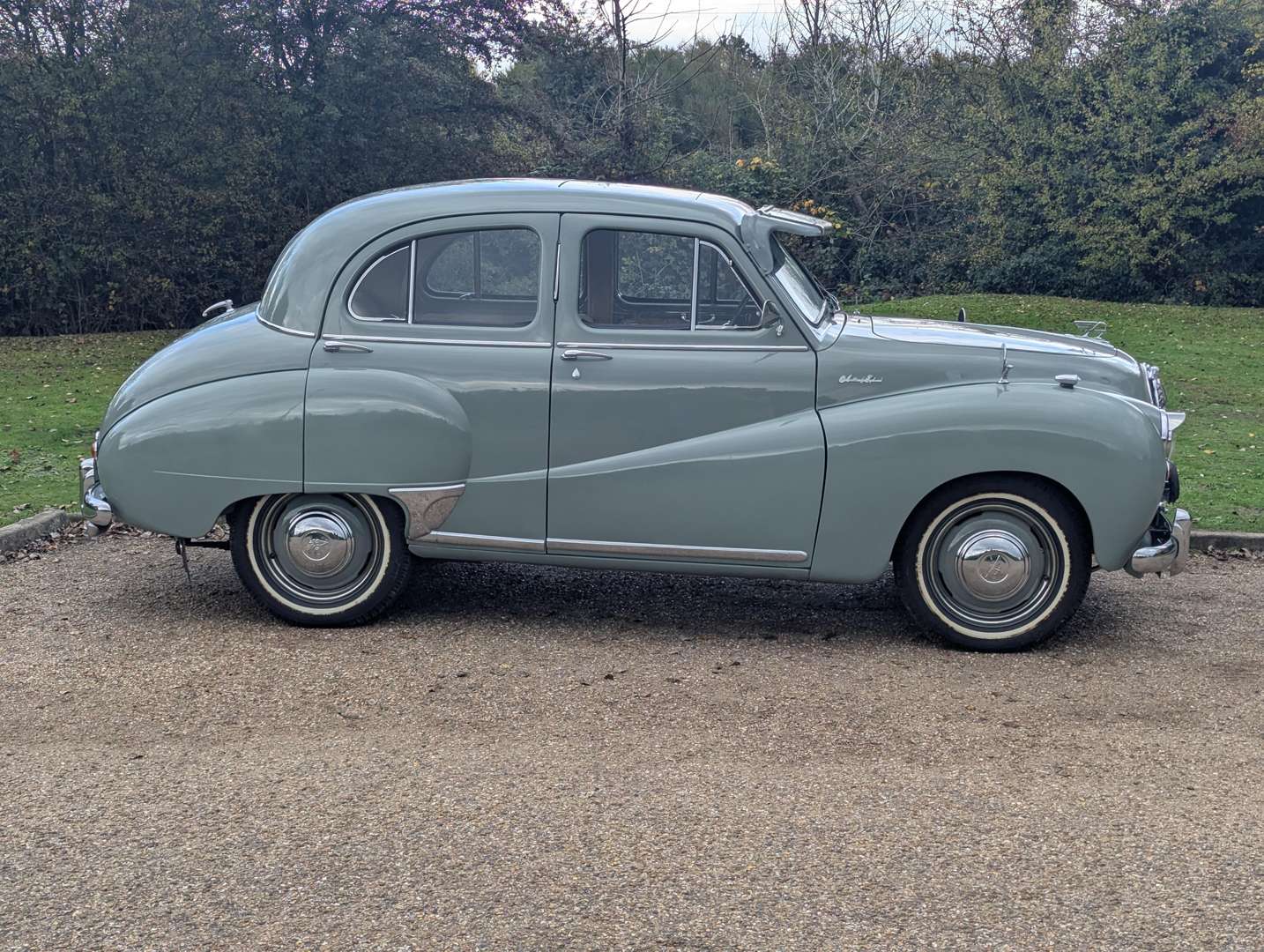 <p>1953 AUSTIN SOMERSET</p>
