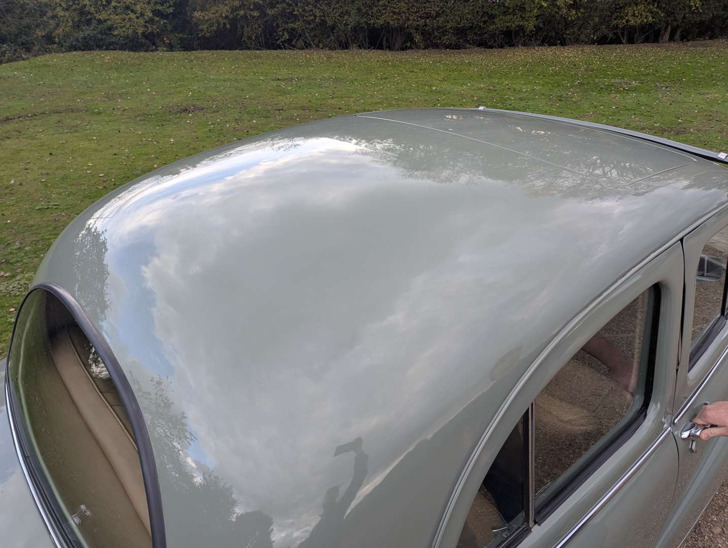 <p>1953 AUSTIN SOMERSET</p>