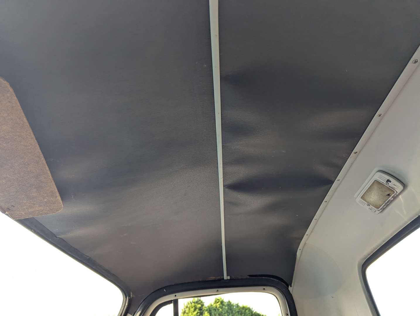 <p>1955 CHEVROLET STEPSIDE FLAT LORRY LHD</p>