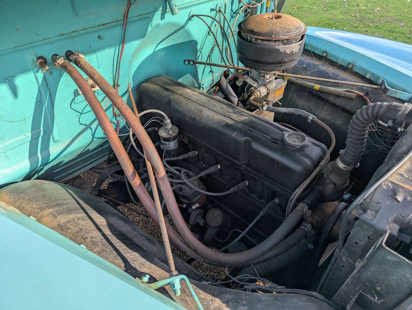 <p>1955 CHEVROLET STEPSIDE FLAT LORRY LHD</p>