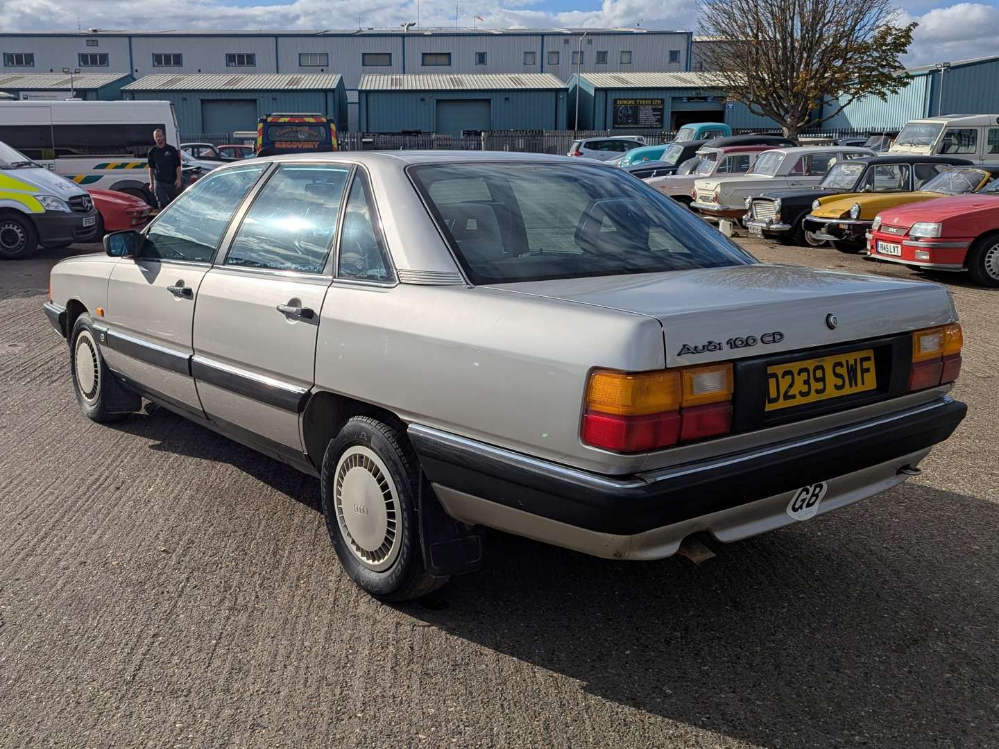 <p>1987 AUDI 100 CD</p>