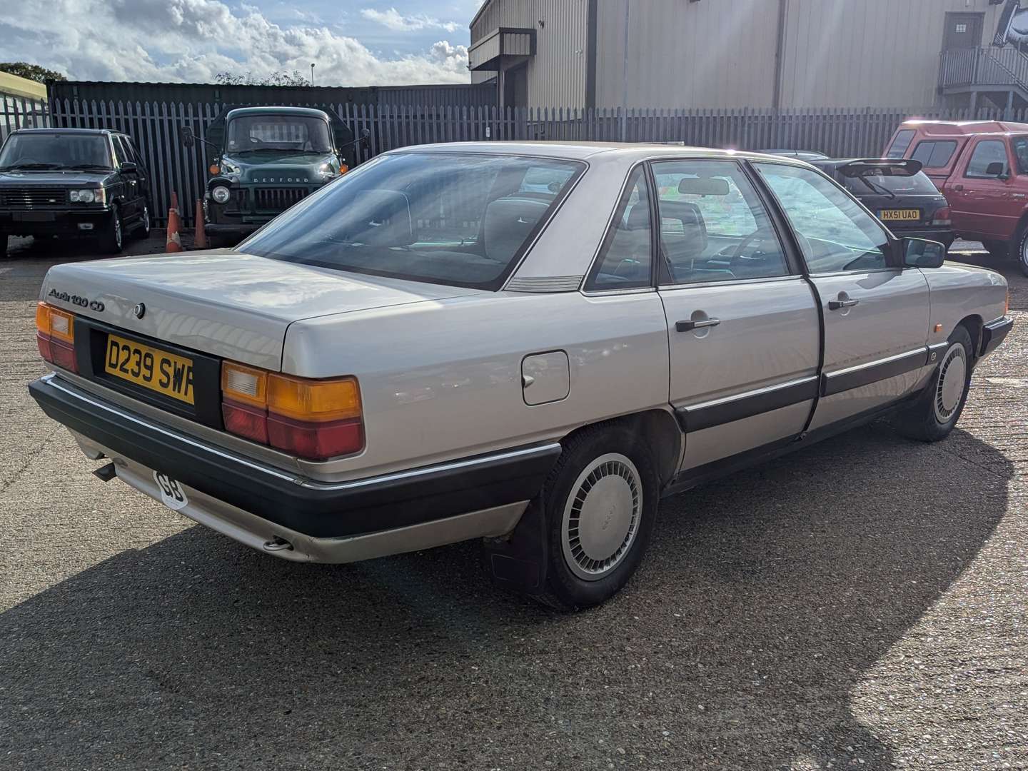 <p>1987 AUDI 100 CD</p>