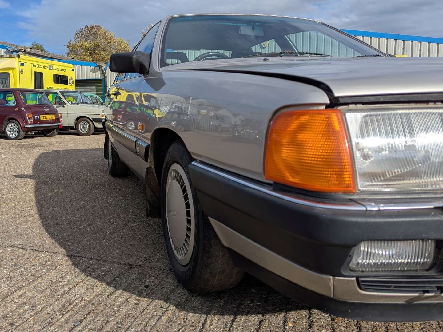 <p>1987 AUDI 100 CD</p>