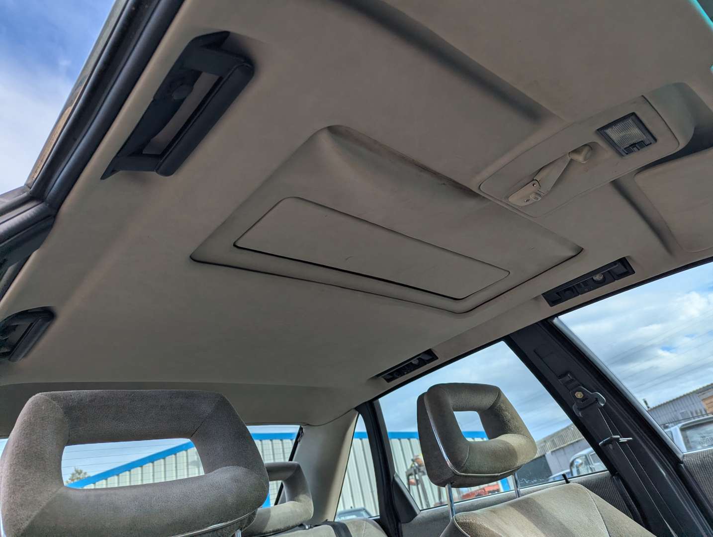 <p>1987 AUDI 100 CD</p>