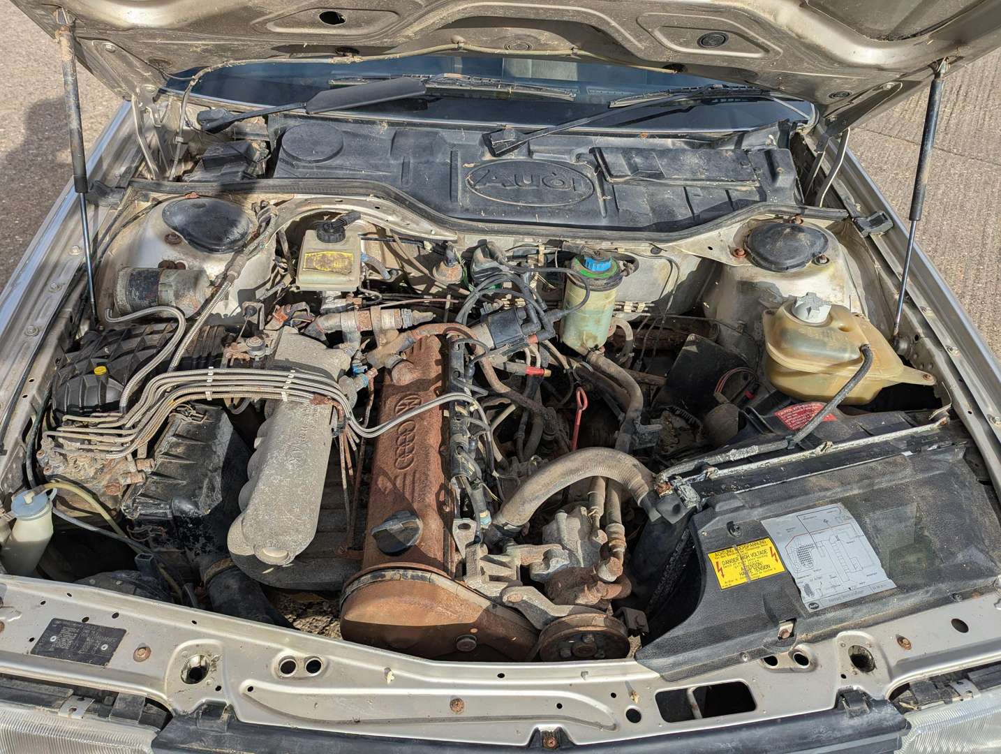 <p>1987 AUDI 100 CD</p>