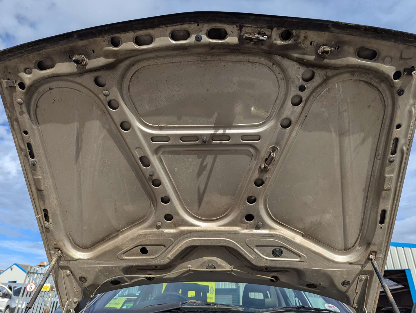 <p>1987 AUDI 100 CD</p>