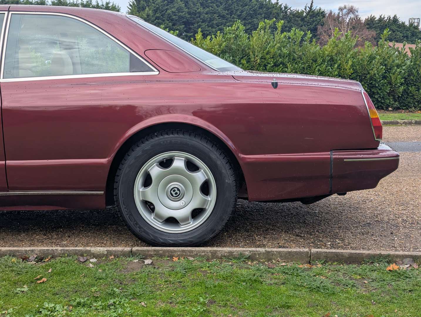 <p>1993 BENTLEY CONTINENTAL R</p>