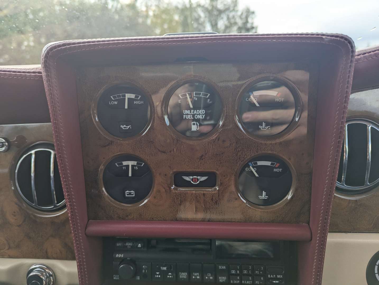 <p>1993 BENTLEY CONTINENTAL R</p>