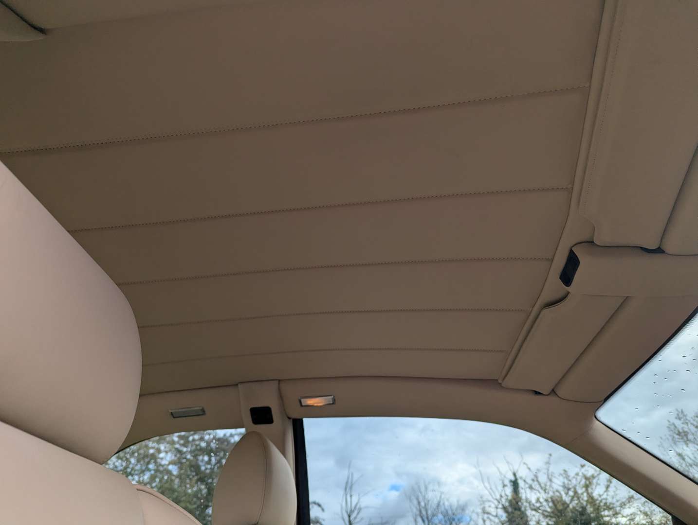 <p>1993 BENTLEY CONTINENTAL R</p>