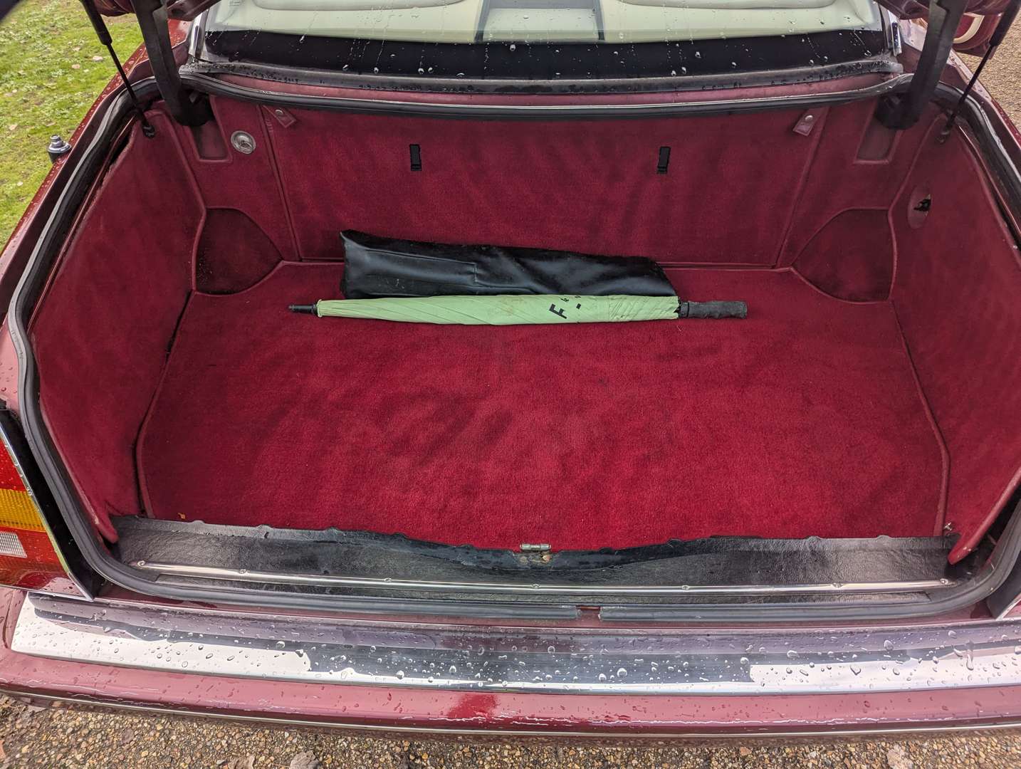 <p>1993 BENTLEY CONTINENTAL R</p>