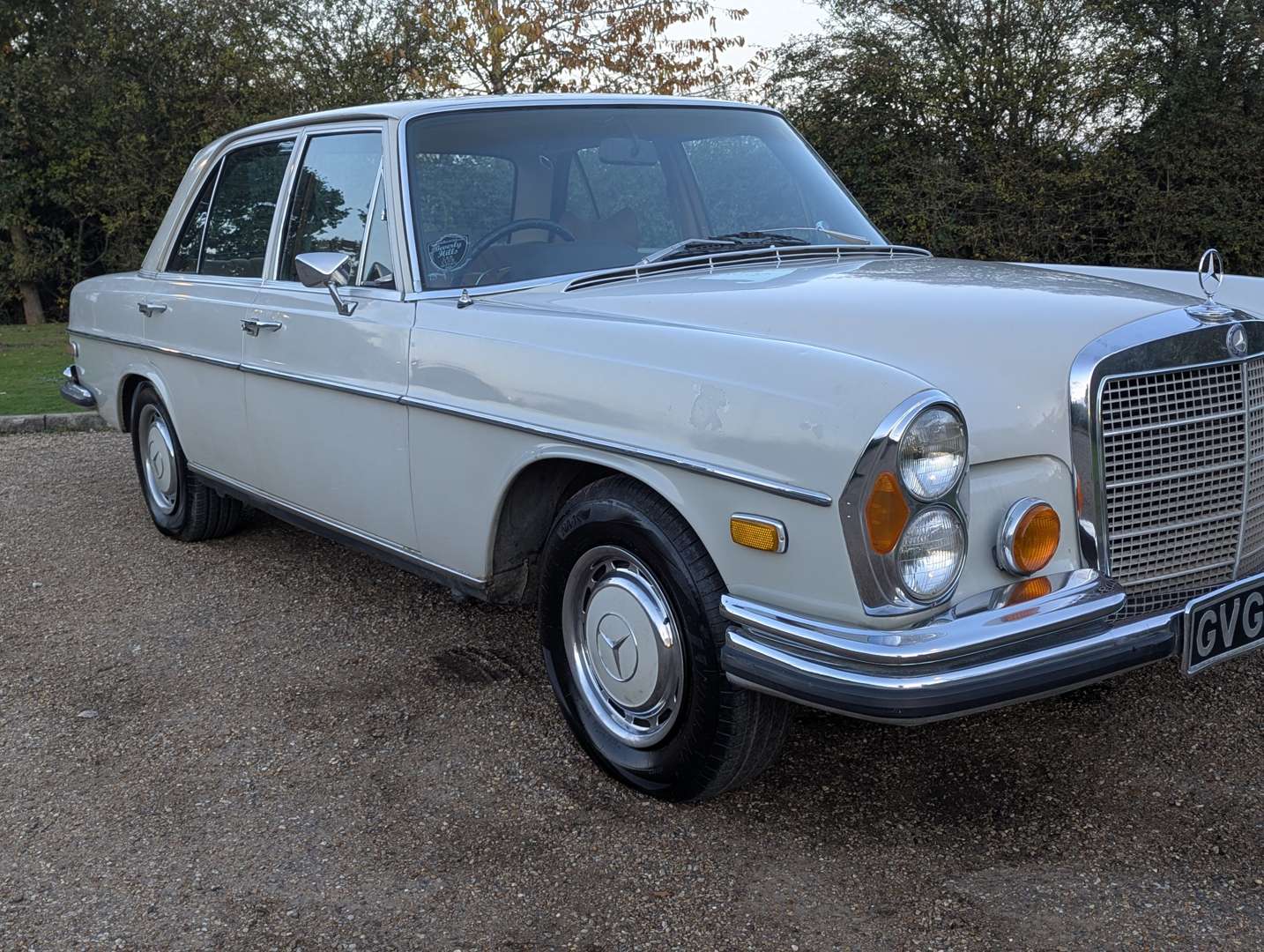 <p>1972 MERCEDES 280 SE AUTO</p>
