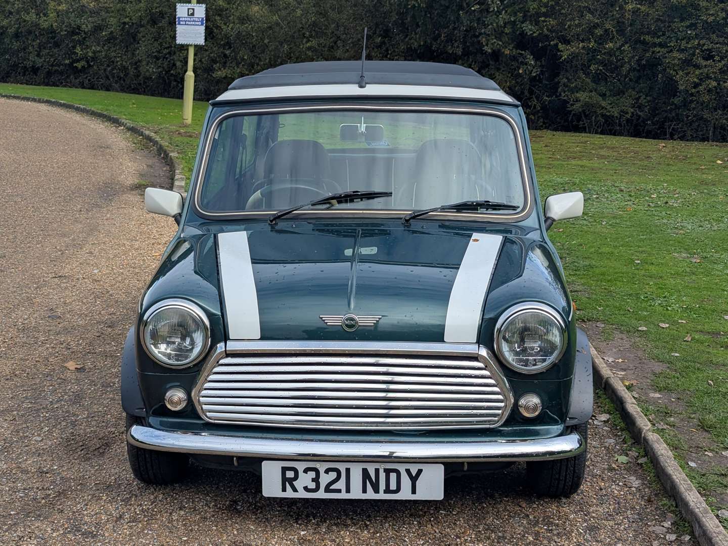 <p>1998 ROVER MINI COOPER</p>