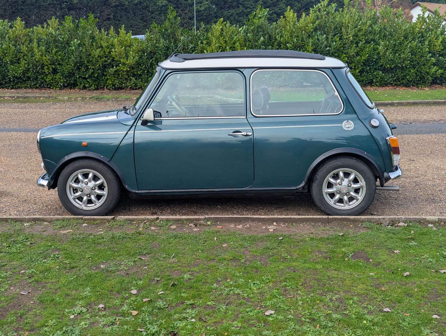 <p>1998 ROVER MINI COOPER</p>