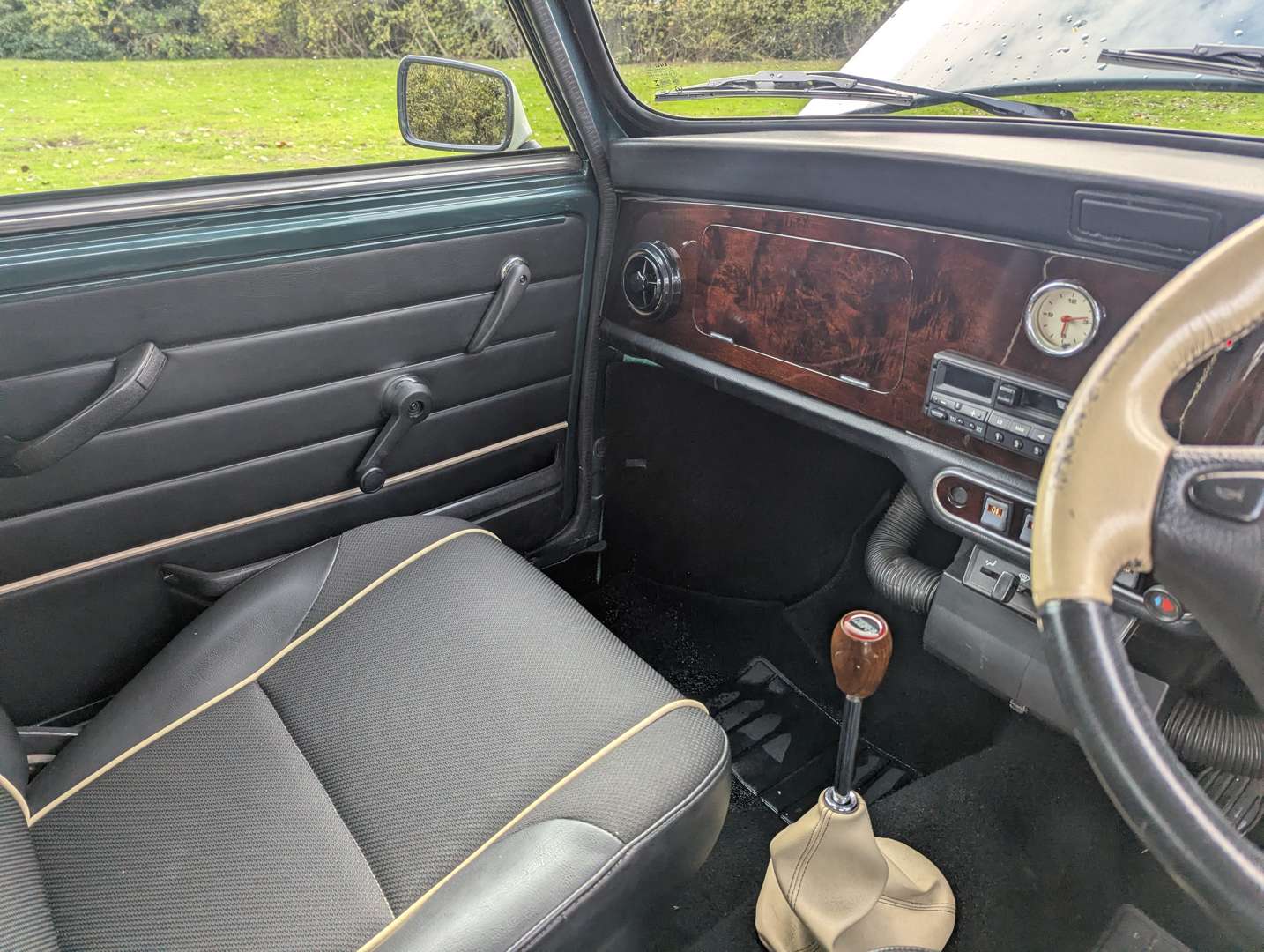 <p>1998 ROVER MINI COOPER</p>