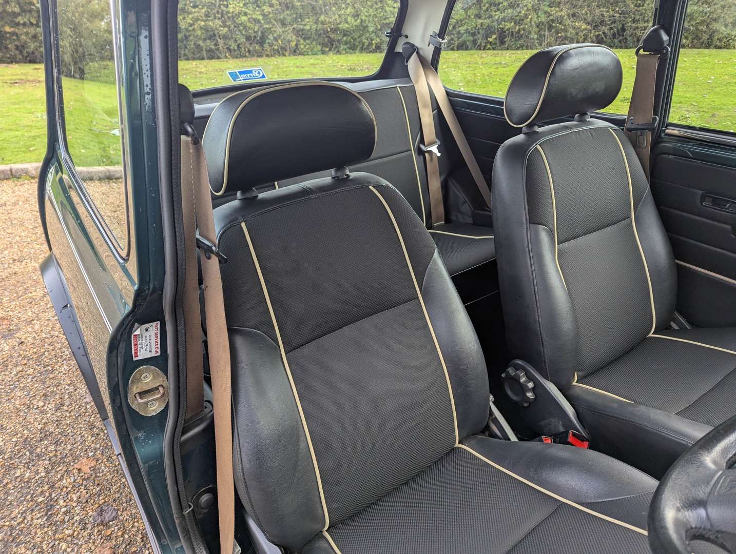 <p>1998 ROVER MINI COOPER</p>