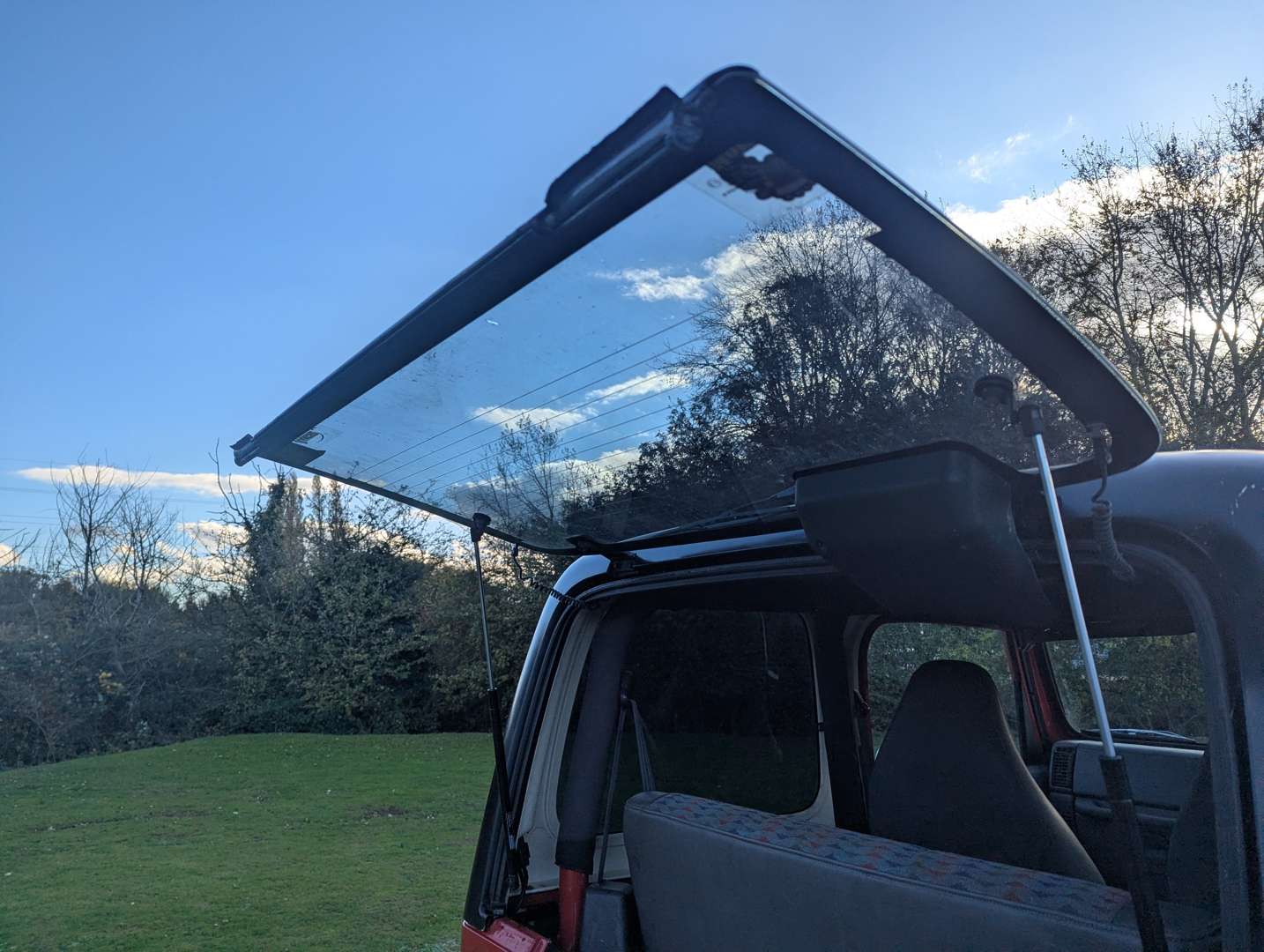 <p>1997 JEEP WRANGLER SPORT 2.5</p>