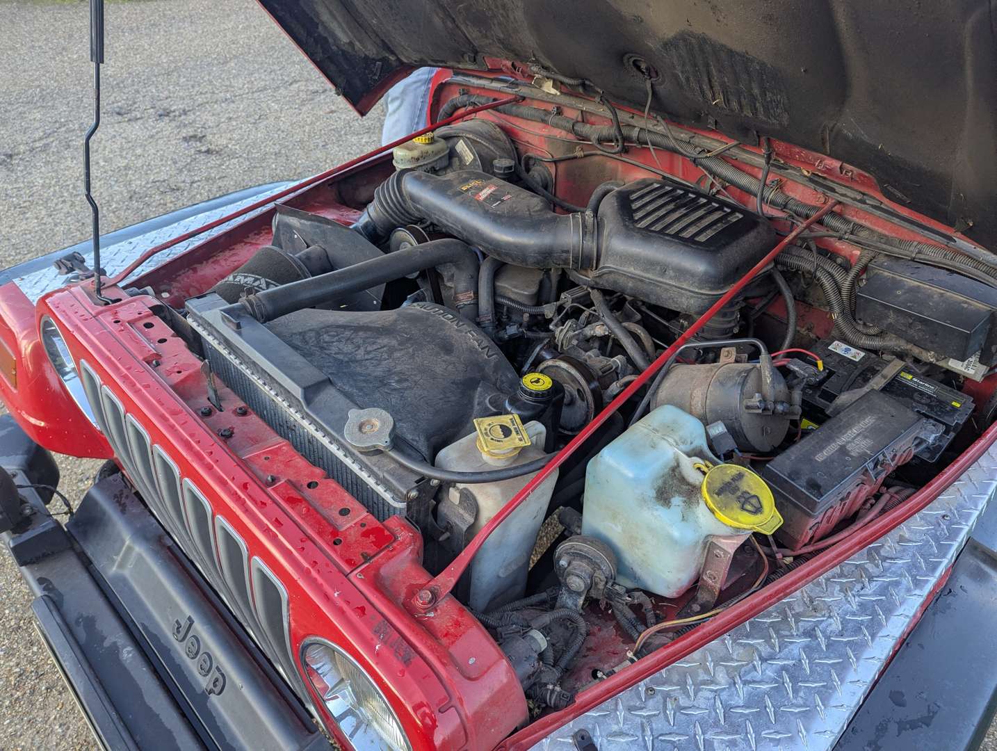 <p>1997 JEEP WRANGLER SPORT 2.5</p>