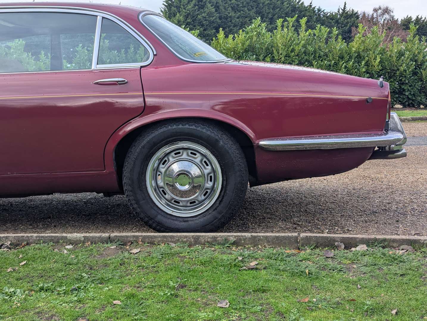 <p>1976 JAGUAR XJ 3.4 AUTO</p>