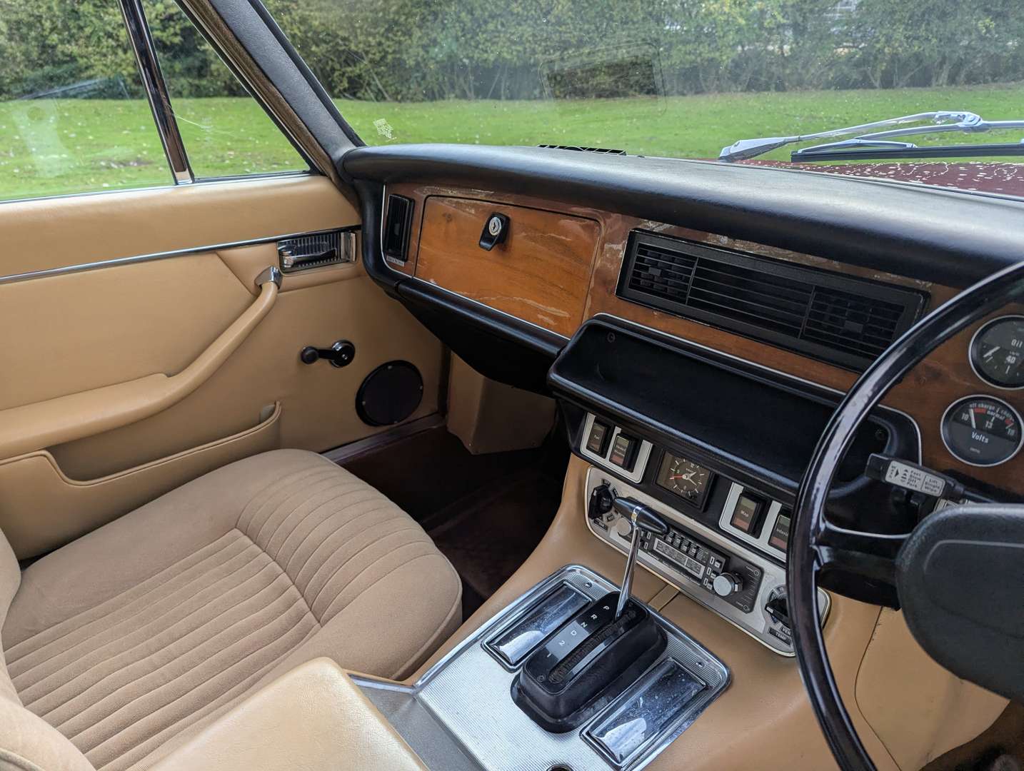 <p>1976 JAGUAR XJ 3.4 AUTO</p>