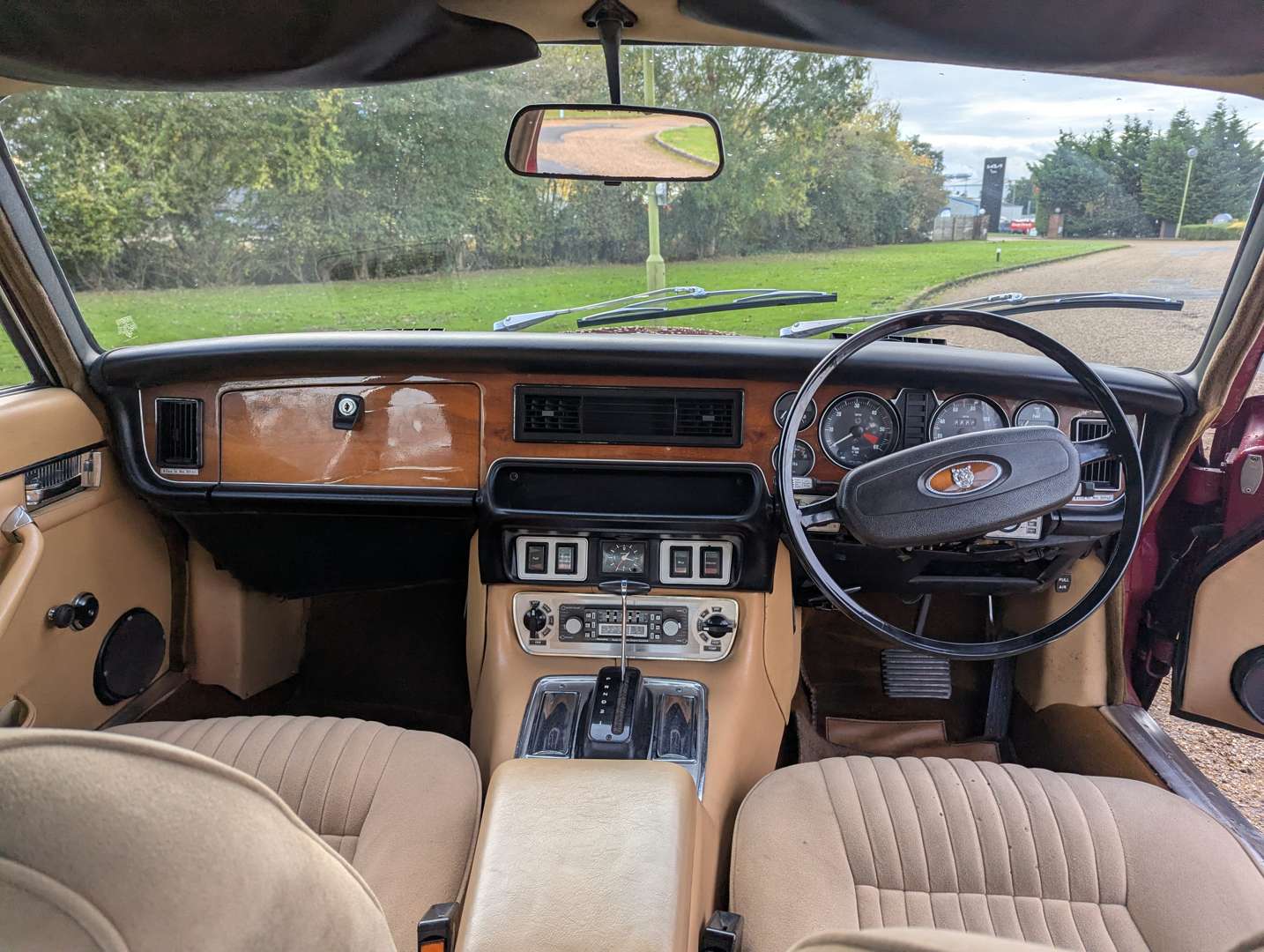 <p>1976 JAGUAR XJ 3.4 AUTO</p>