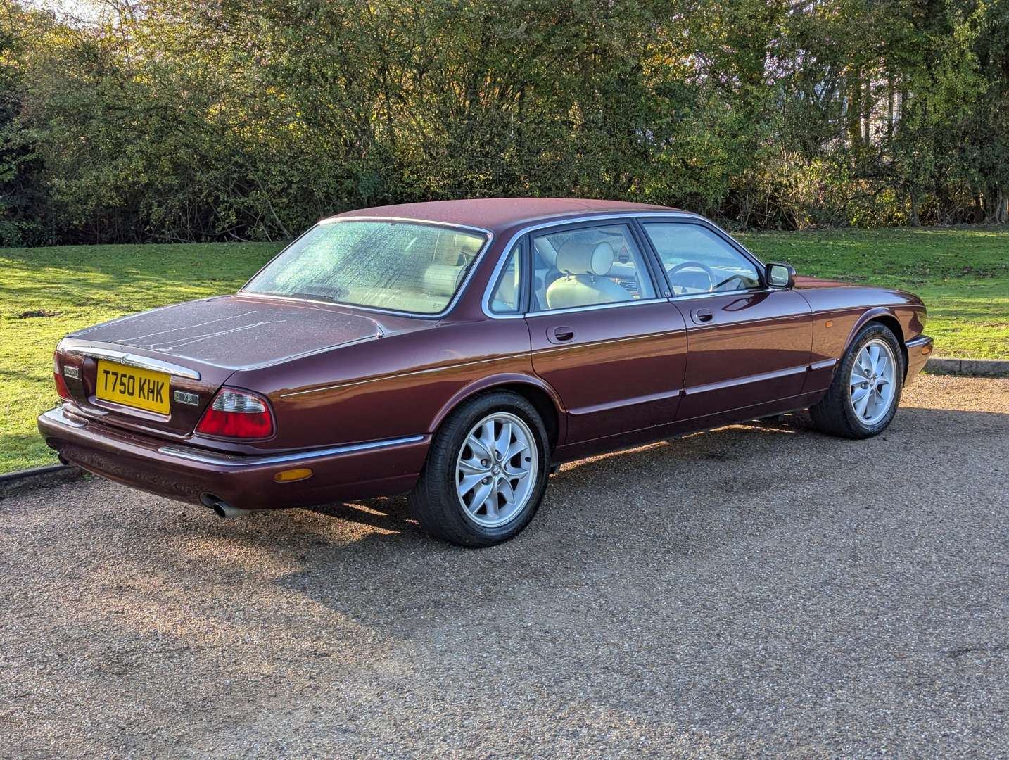 <p>1999 JAGUAR XJ8 4.0 AUTO</p>
