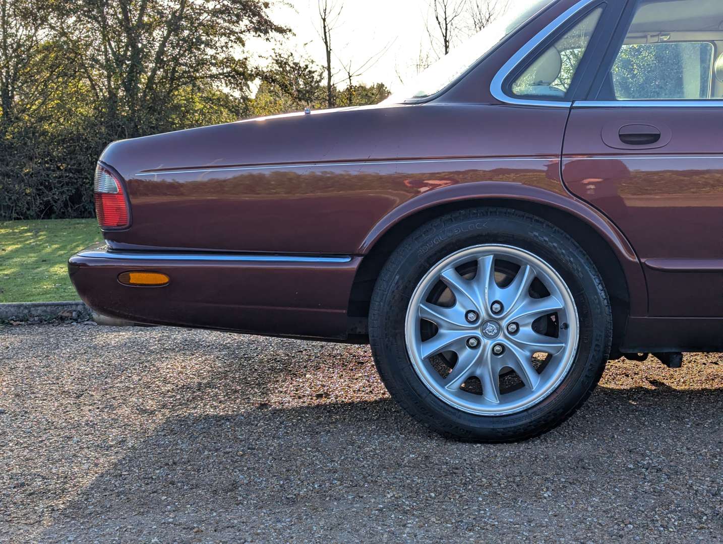 <p>1999 JAGUAR XJ8 4.0 AUTO</p>