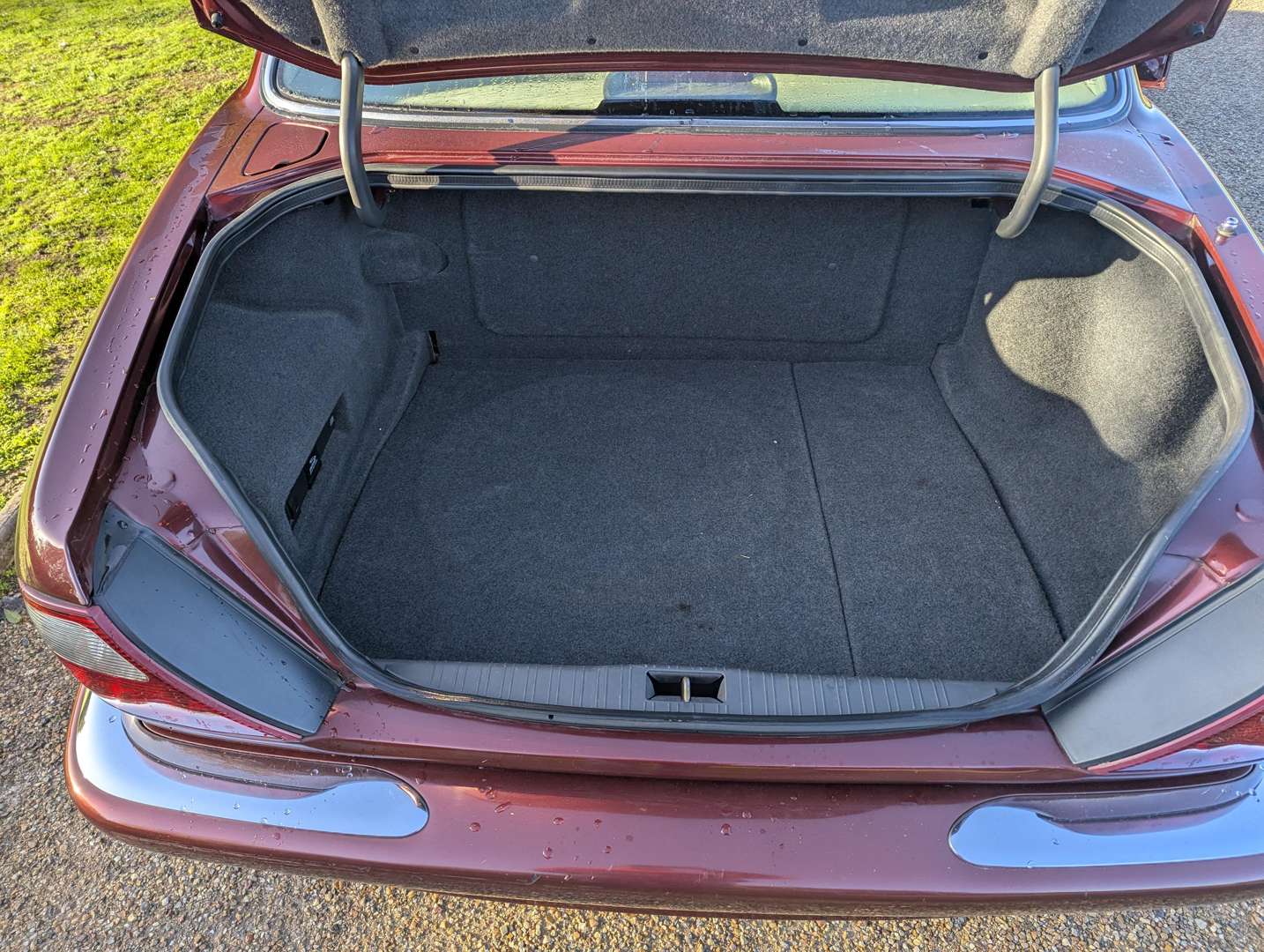 <p>1999 JAGUAR XJ8 4.0 AUTO</p>