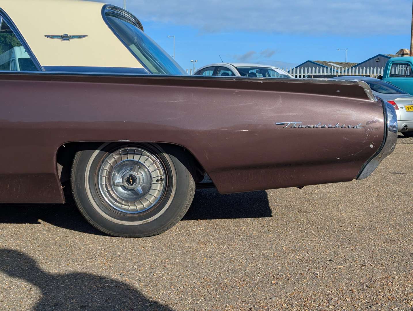 <p>1963 FORD THUNDERBIRD LHD</p>