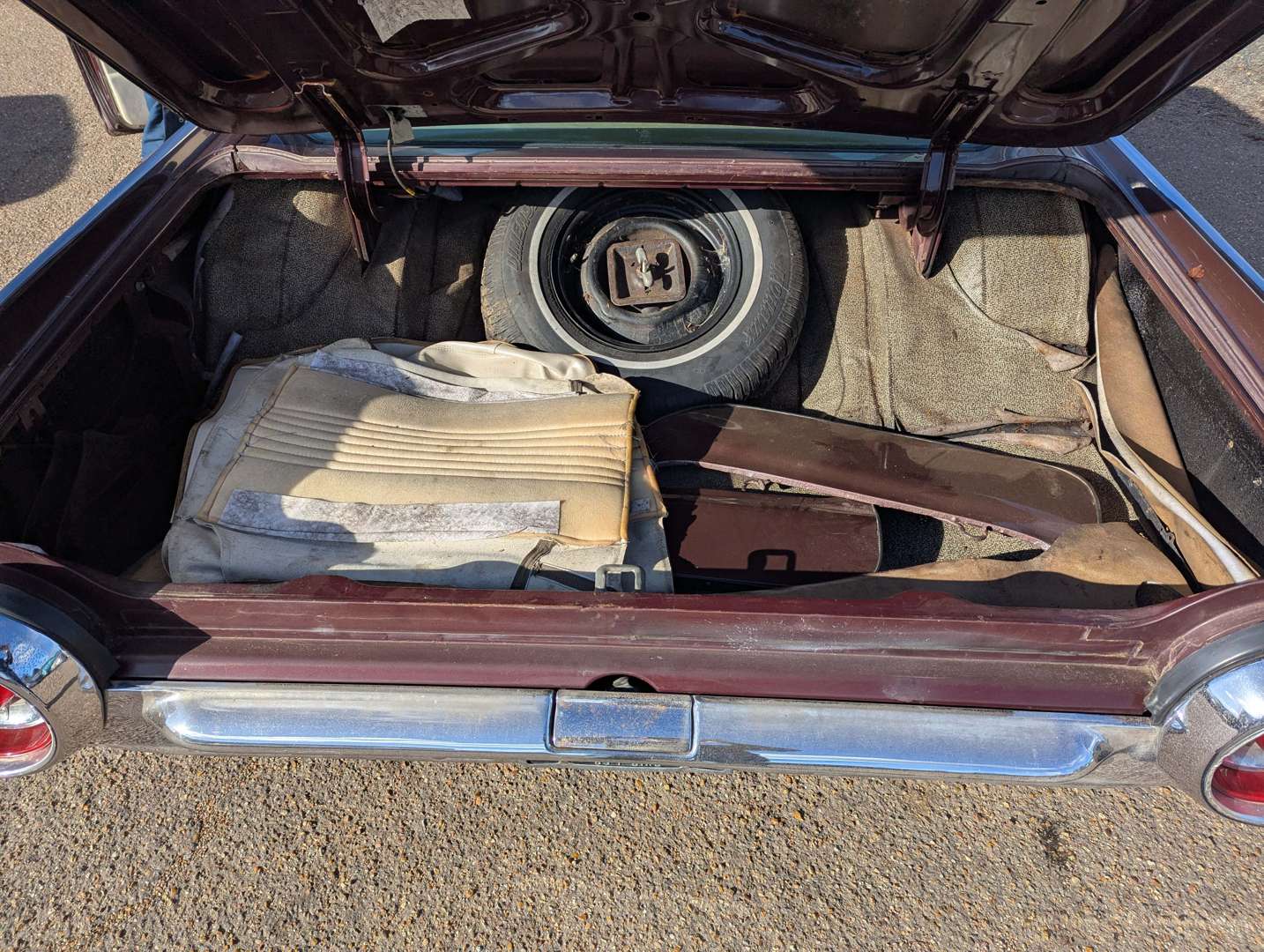 <p>1963 FORD THUNDERBIRD LHD</p>