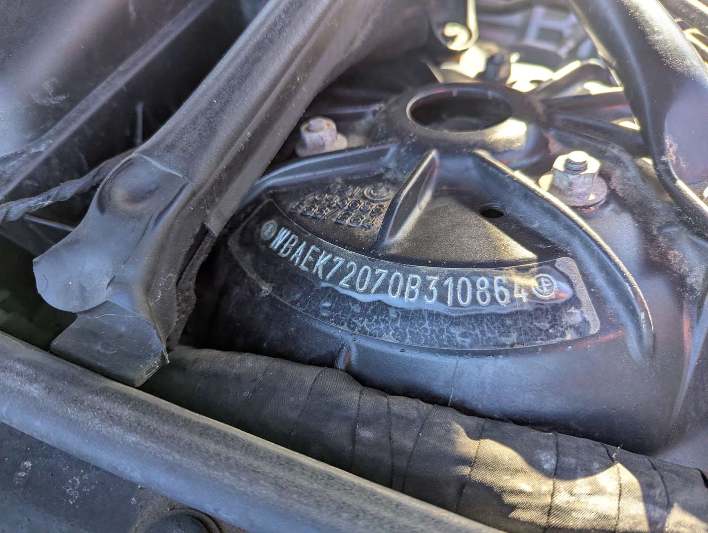 <p>2005 BMW 645 CI AUTO</p>