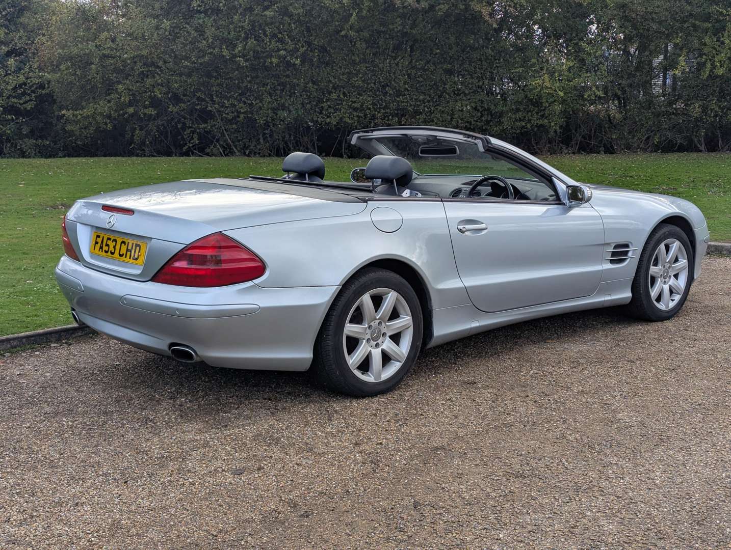 <p>2003 MERCEDES SL 350 AUTO</p>