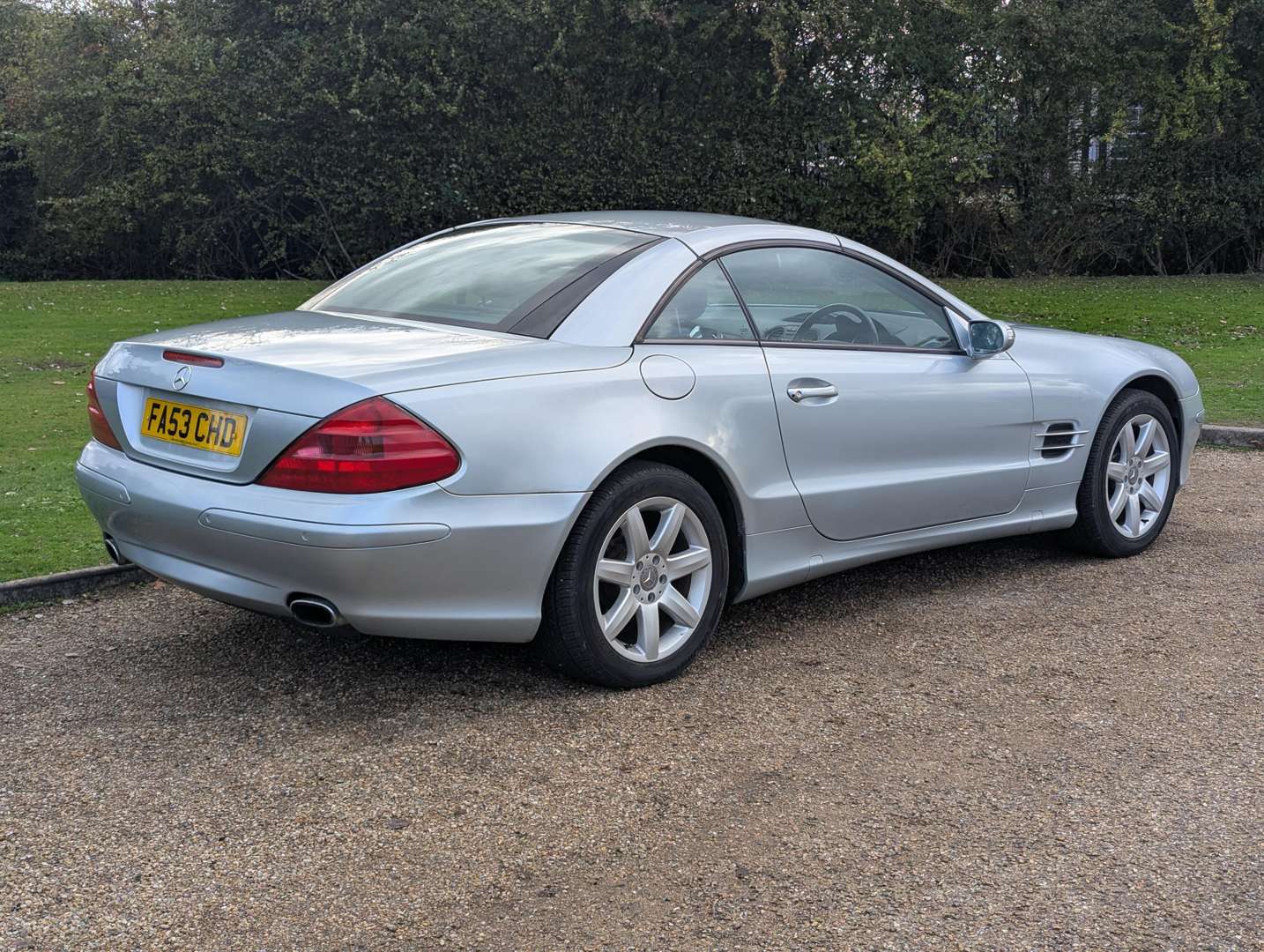 <p>2003 MERCEDES SL 350 AUTO</p>