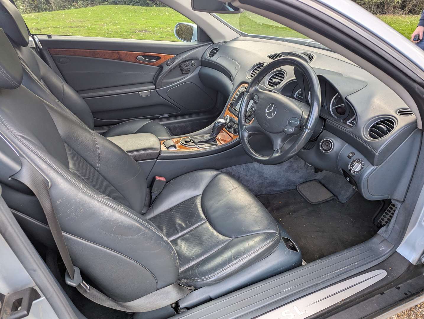 <p>2003 MERCEDES SL 350 AUTO</p>