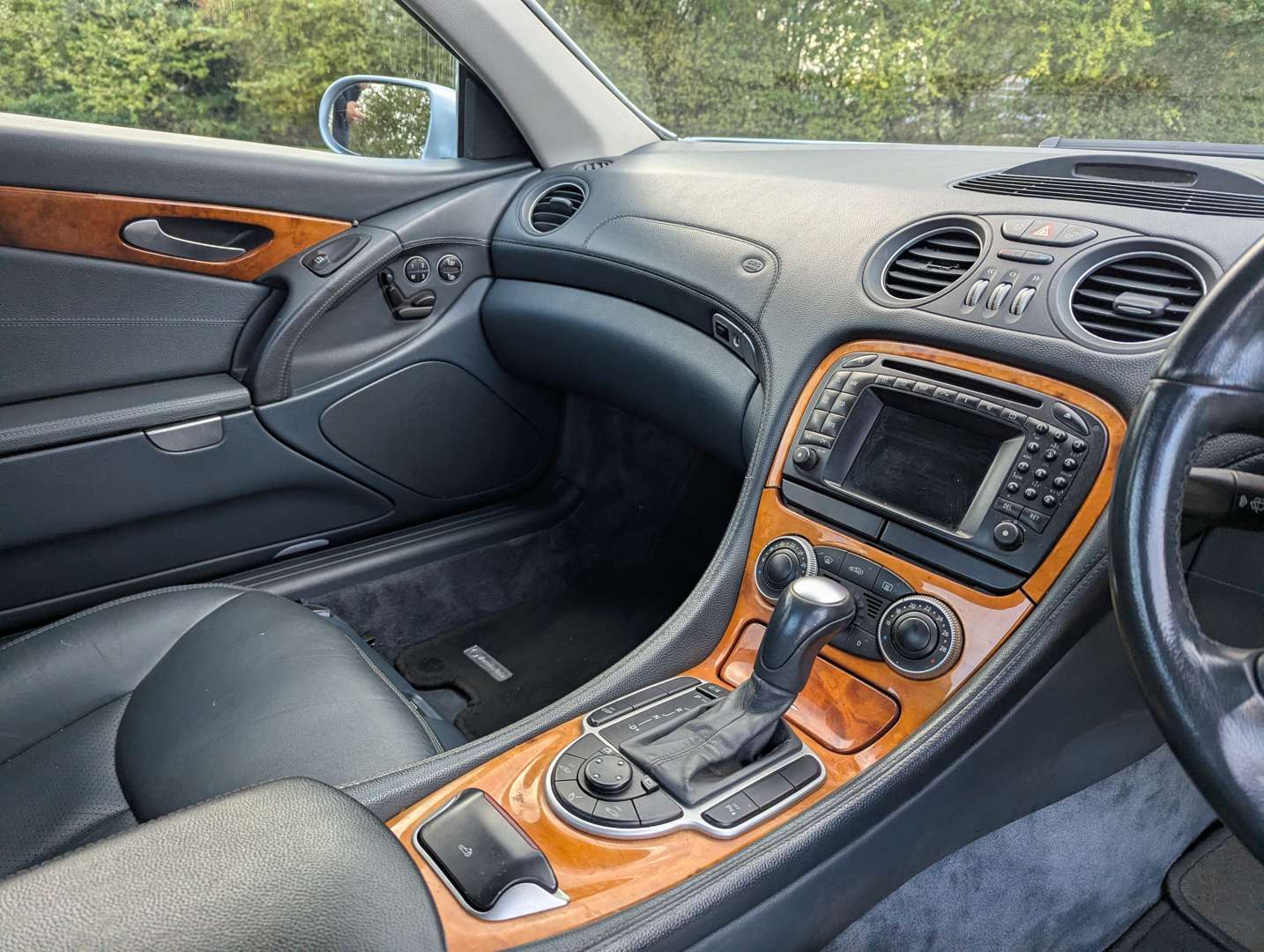 <p>2003 MERCEDES SL 350 AUTO</p>