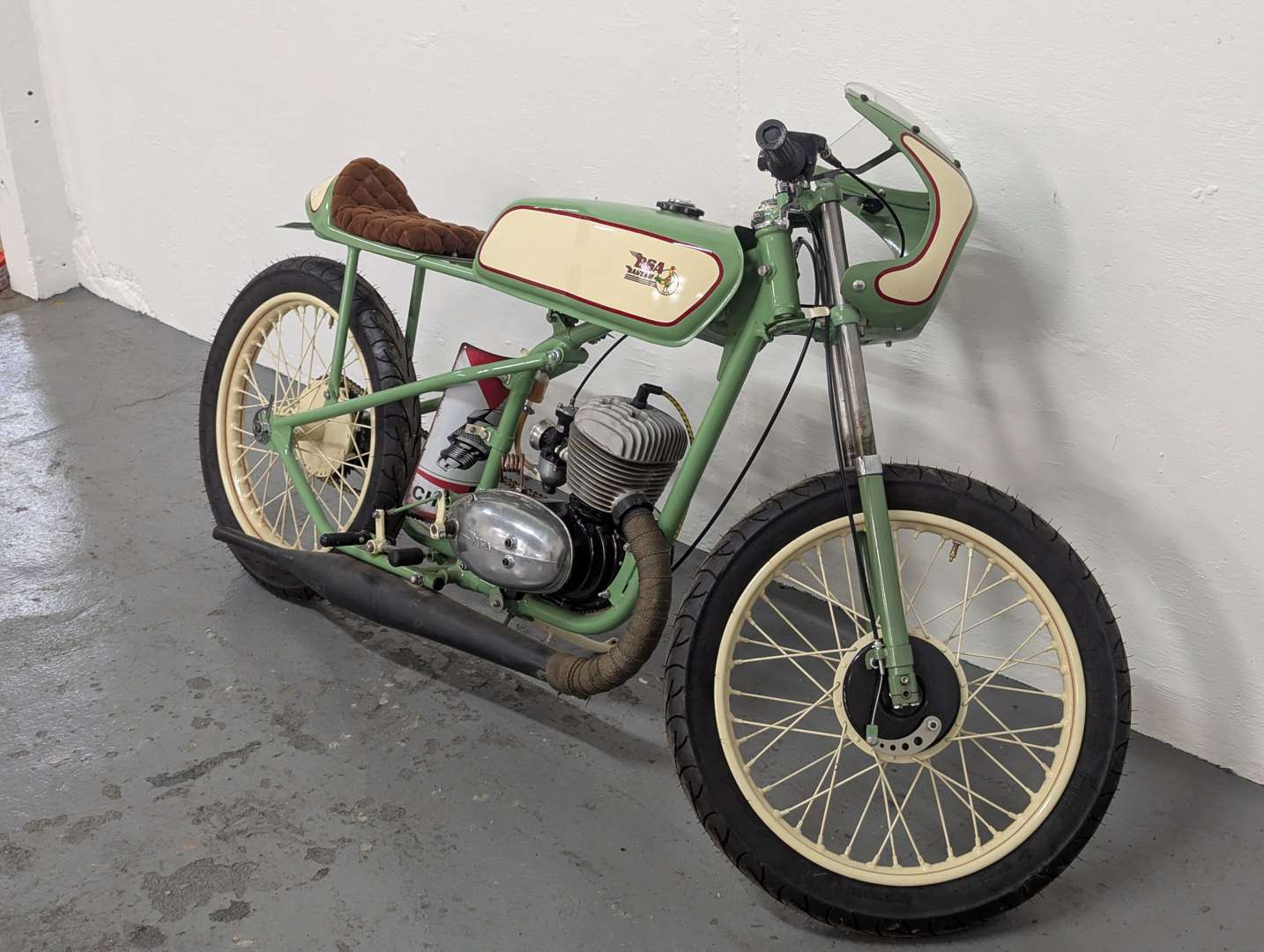 <p>1956 (circa) BSA BANTAM D3</p>