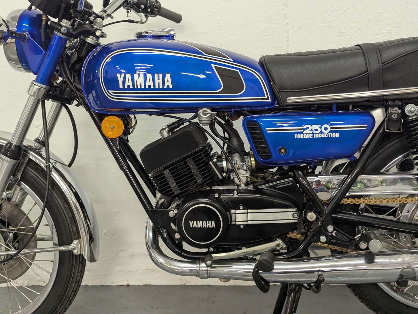 <p>YAMAHA RD250</p>