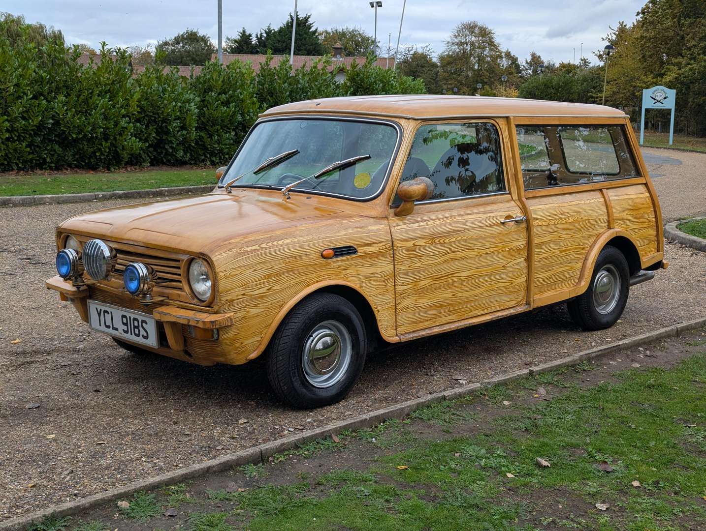 <p>1978 LEYLAND MINI CLUBMAN 1100</p>