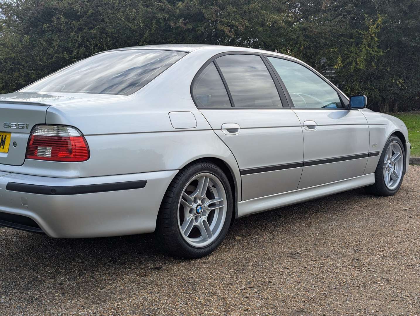 <p>2002 BMW 525I SPORT AUTO</p>