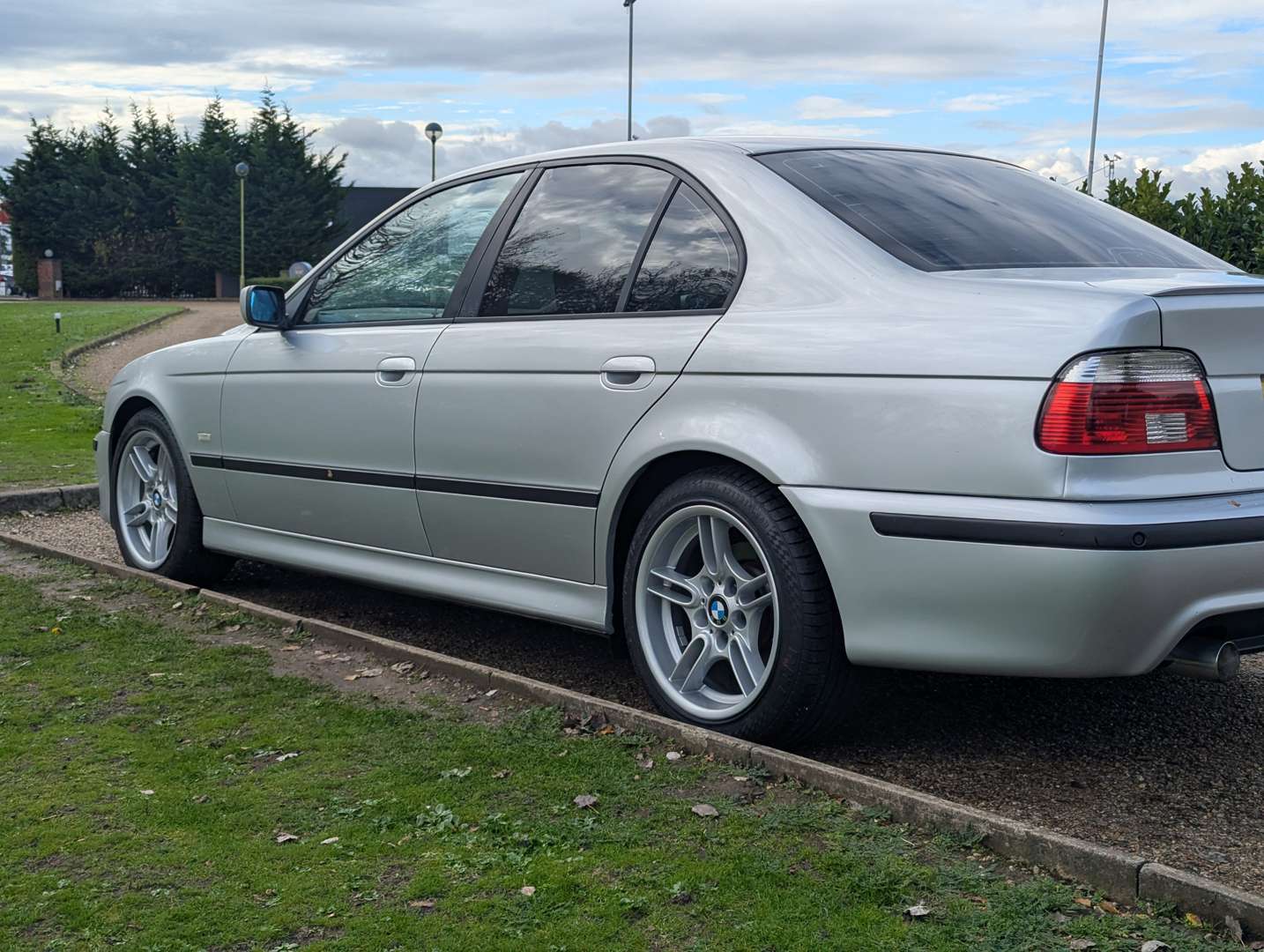 <p>2002 BMW 525I SPORT AUTO</p>