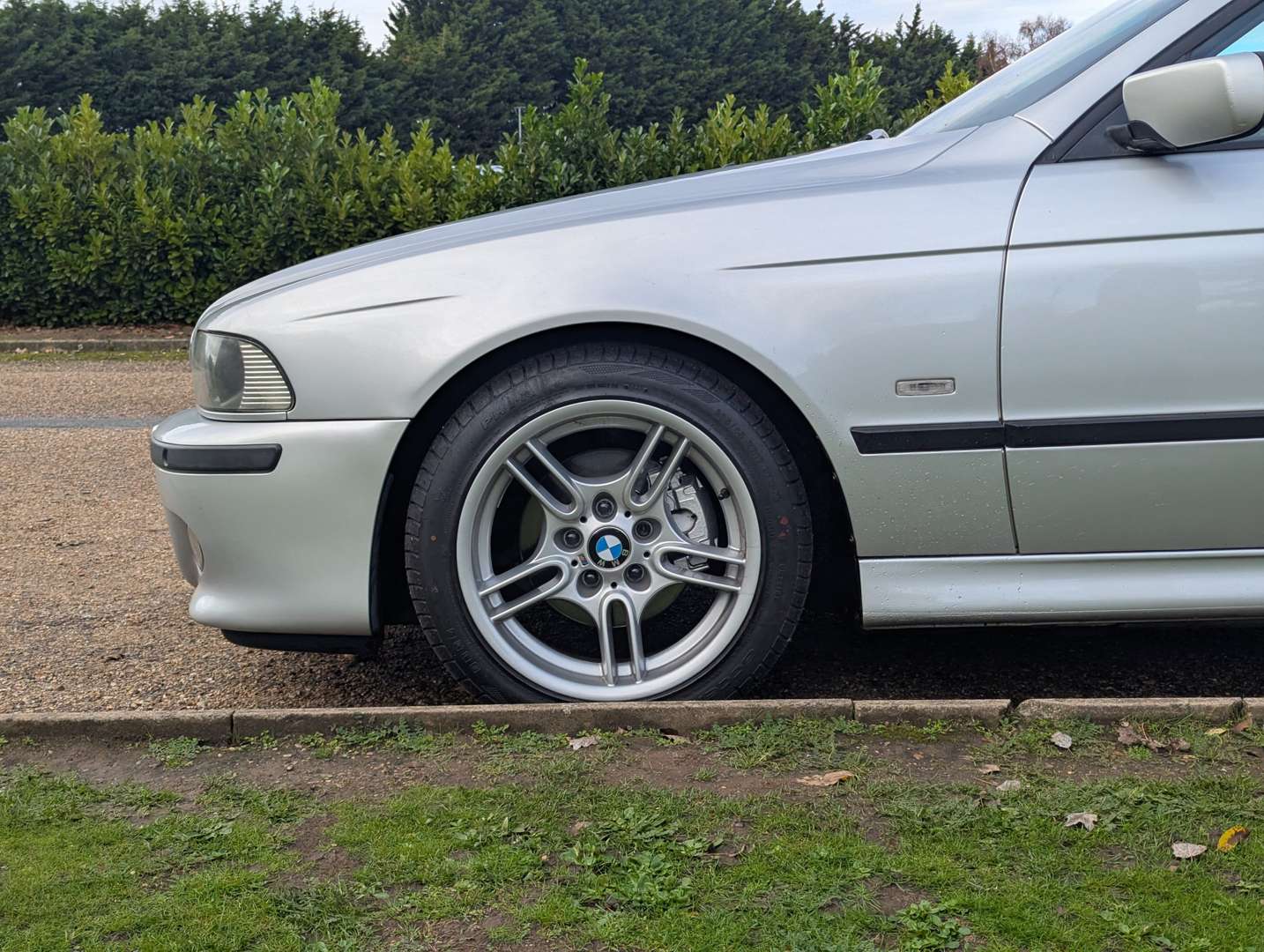 <p>2002 BMW 525I SPORT AUTO</p>