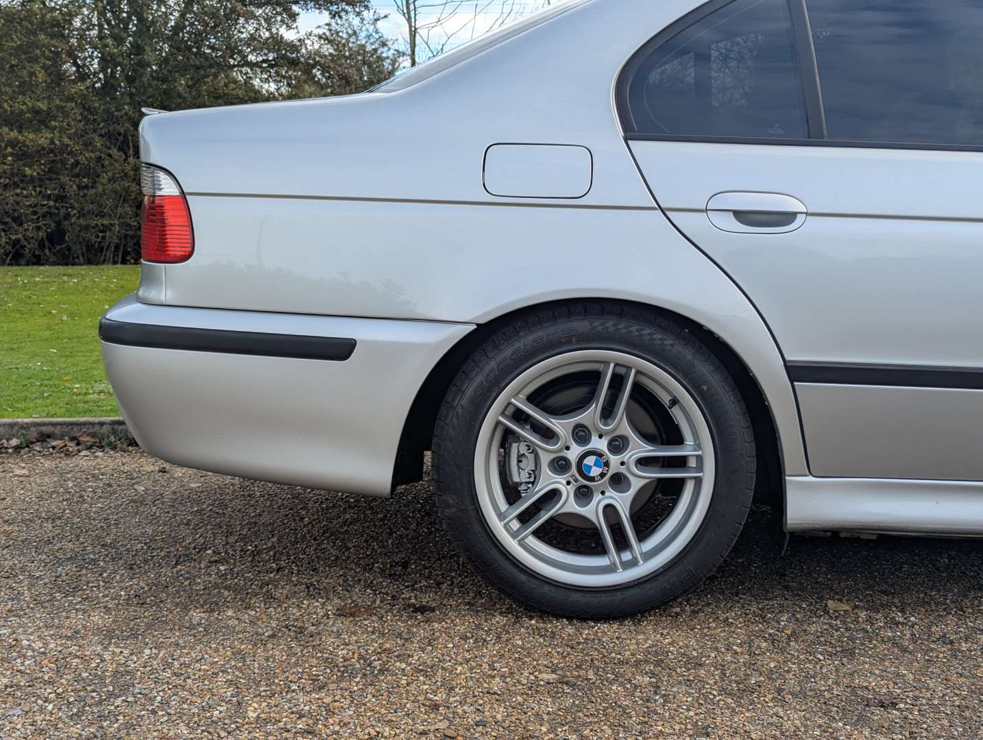 <p>2002 BMW 525I SPORT AUTO</p>