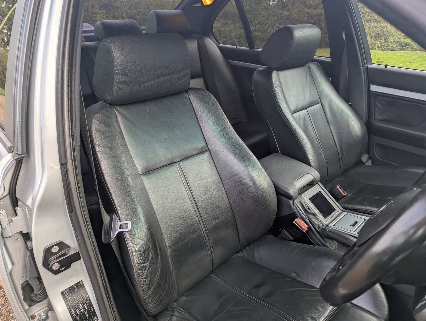 <p>2002 BMW 525I SPORT AUTO</p>