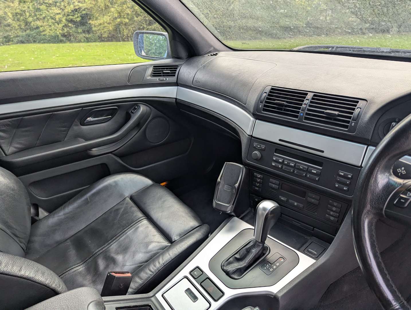 <p>2002 BMW 525I SPORT AUTO</p>