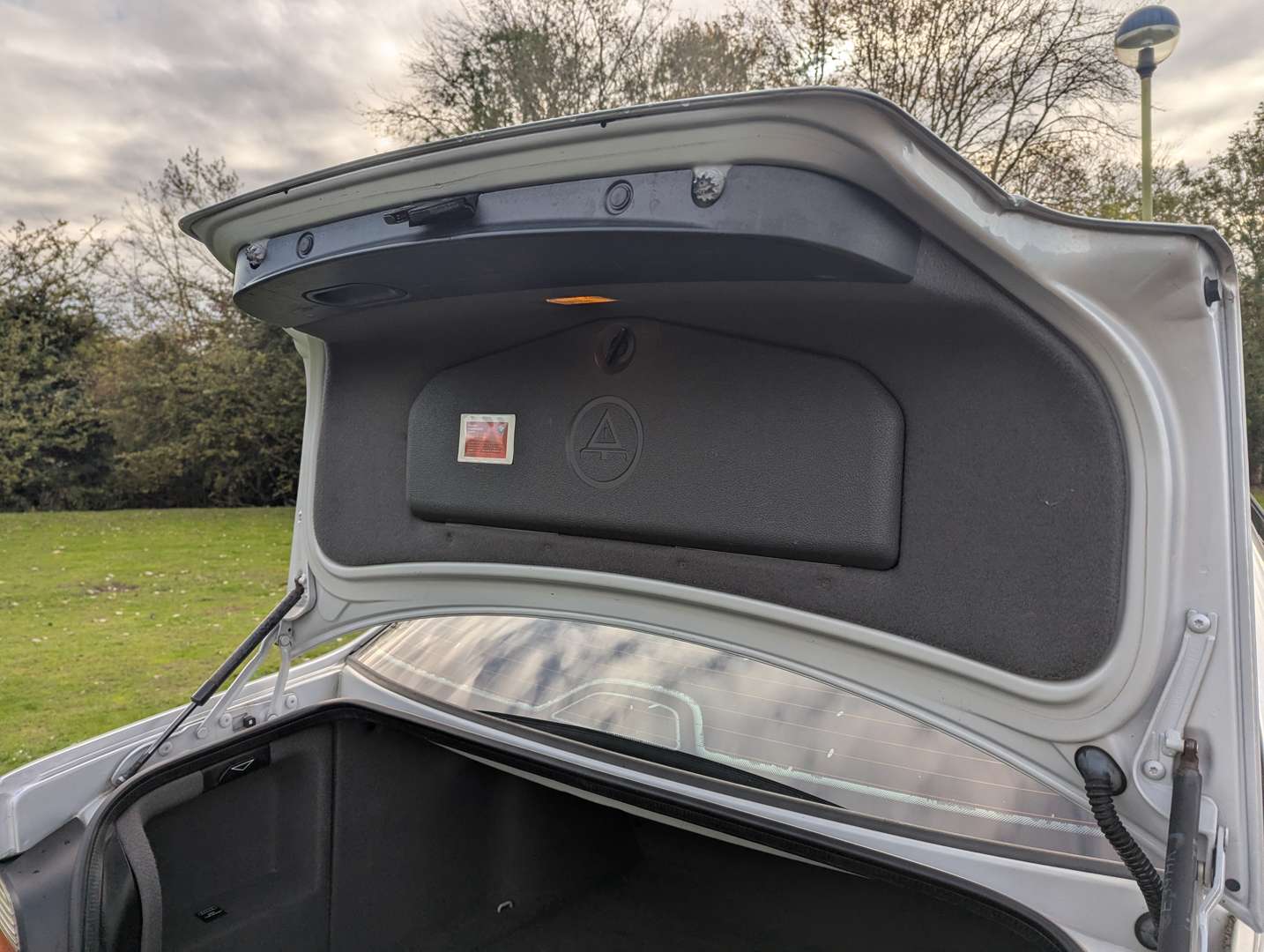 <p>2002 BMW 525I SPORT AUTO</p>